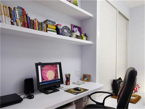 您家有小小的書房嗎？是怎么樣的呢？